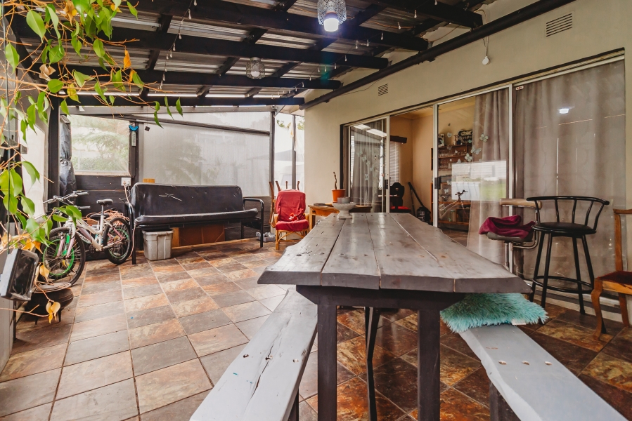 3 Bedroom Property for Sale in Denneoord Western Cape